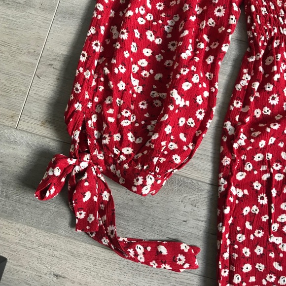 NWT Ruched Puffy Sleeve Flowy Tied Half Sleeve - Picture 7 of 7